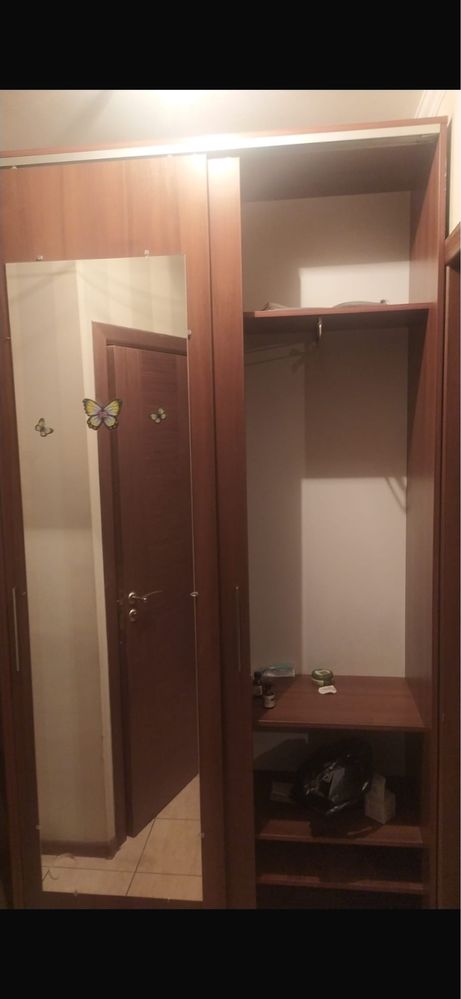 Продам фирменную прихожую