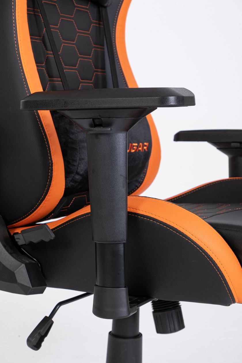 Игровое кресло. Геймерское кресло модель Cougar Outrider S 4D