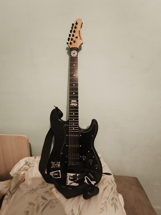 Электрогитара stratocaster Levinson