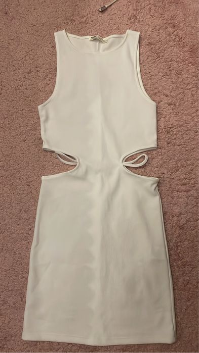 Официални рокли- размери С и М