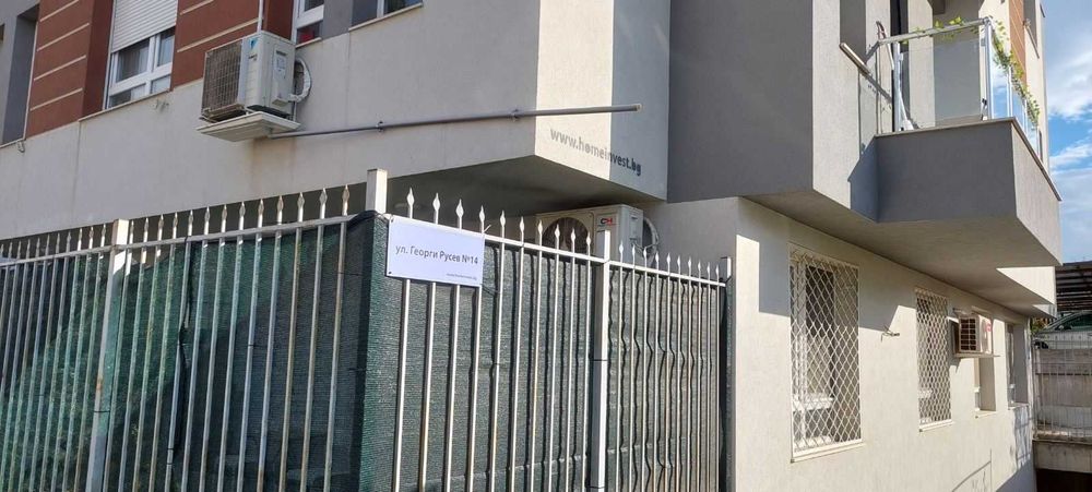 Продажба на две паркоместа в гр.София, кв.Малинова Долина