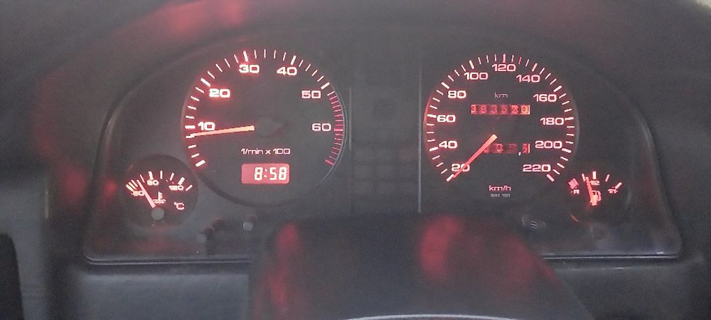 Щиток Ауди 80 Б3 Б4 С4 С3 А4 А6 (С4) Фишки Приборка
