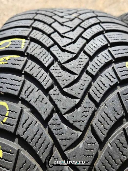 SET 2 Anvelope Iarna 235/55 R19 FALKEN Eurowinter HS01 105V