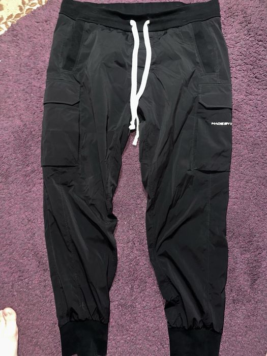 Pantaloni vagabond