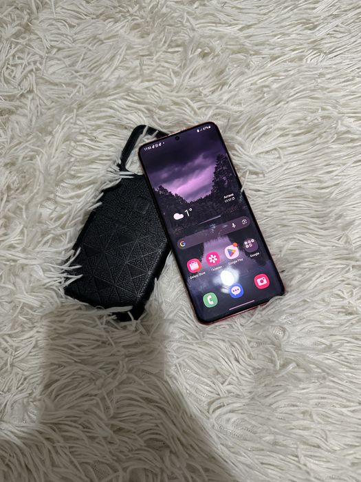 Продаю samsung s20 128 гб в идеале