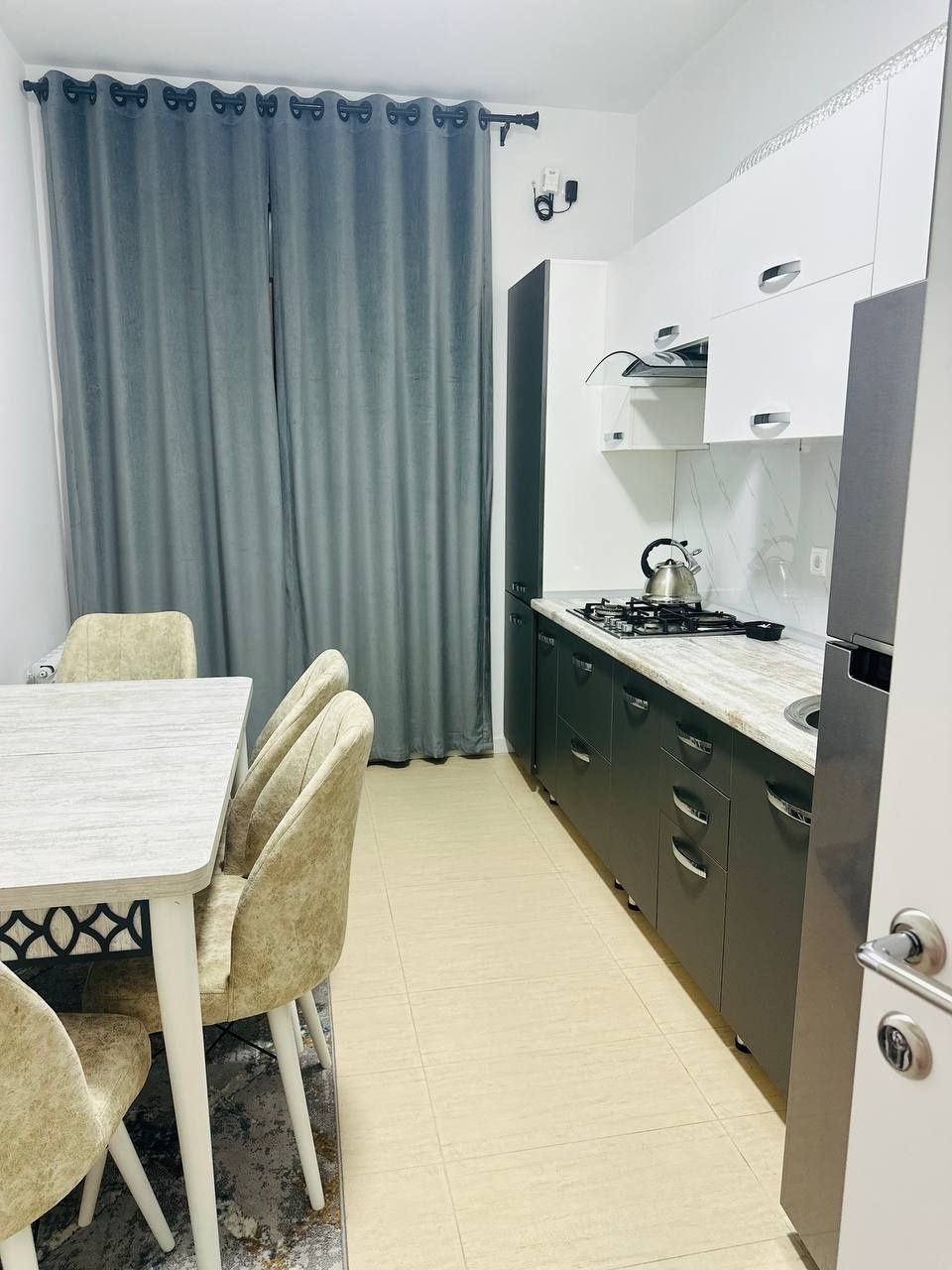 3 х комнатная квартира аренда в Алмазар сити 82 м² 3+ м потолок V дом
