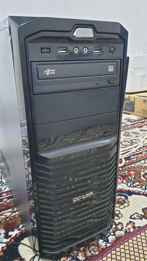Yangi kompyuter (Новый Компьютер)