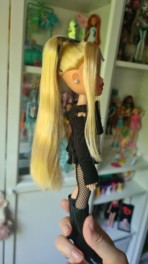 Papusa Bratz Cloe genie