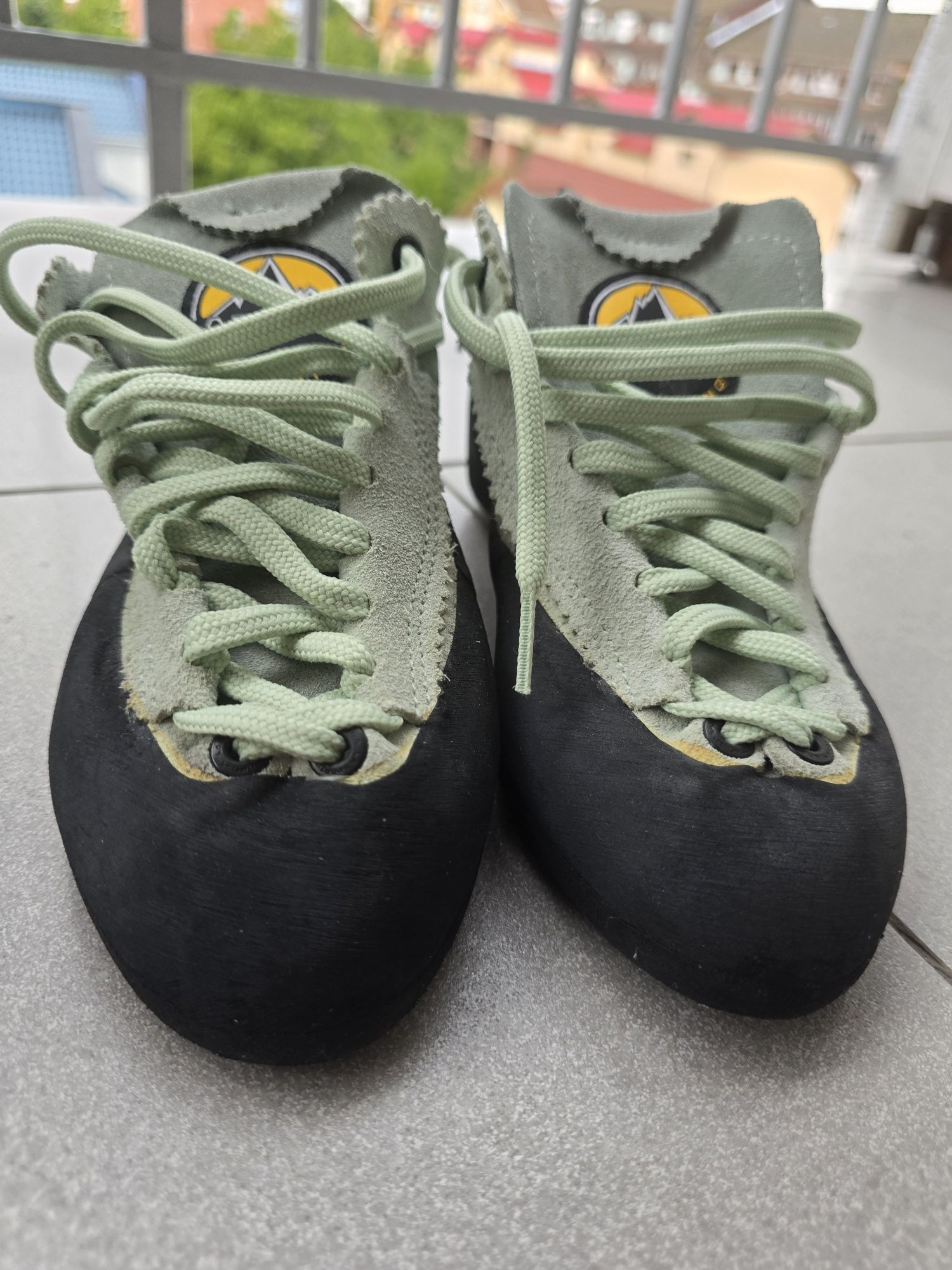 Pantofi escaladă La Sportiva Mythos nr. 38 – foarte buni, 420 lei