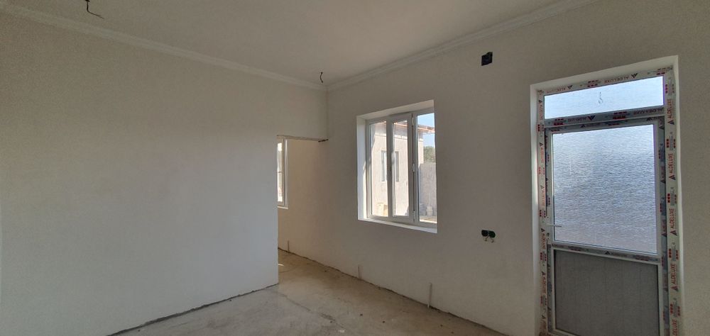 Yengi toshmidan kirganda Tutzorda 2.5 sòtu 6 xona