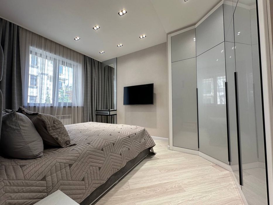 Прожается ЖК ЯНГИ ДАРХАН 3/1/7 бизнес класс