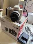 Canon EOS M50.