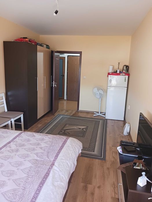 Двустаен апартамент в кв. "Еленово 1"