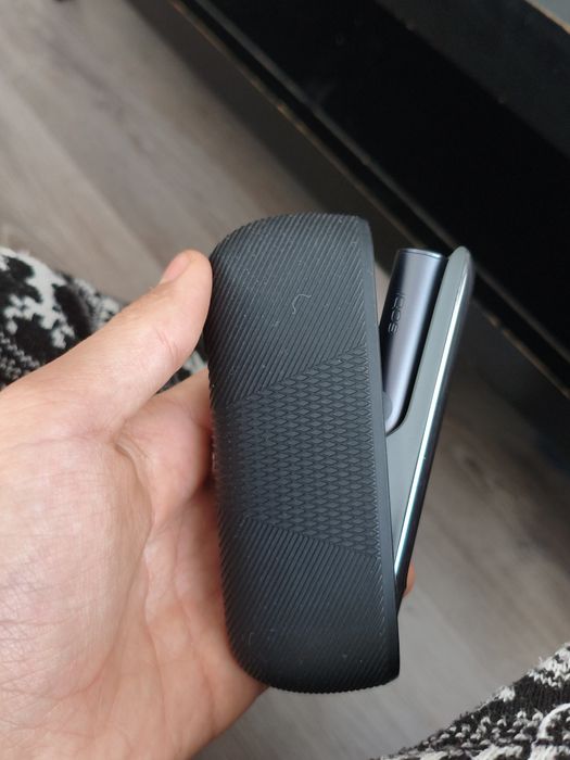 Iqos iluma pen aproape nou