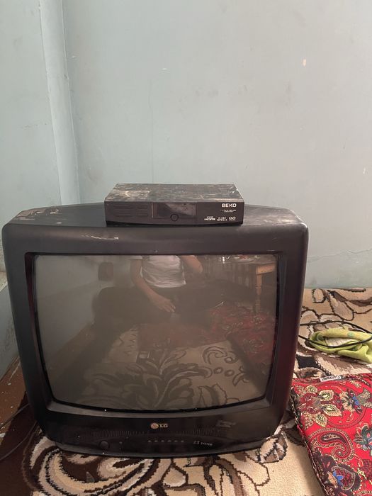 Lg televizor srochnaga sotiladi pristavkasi bilan 1996 yil ishlab chiq