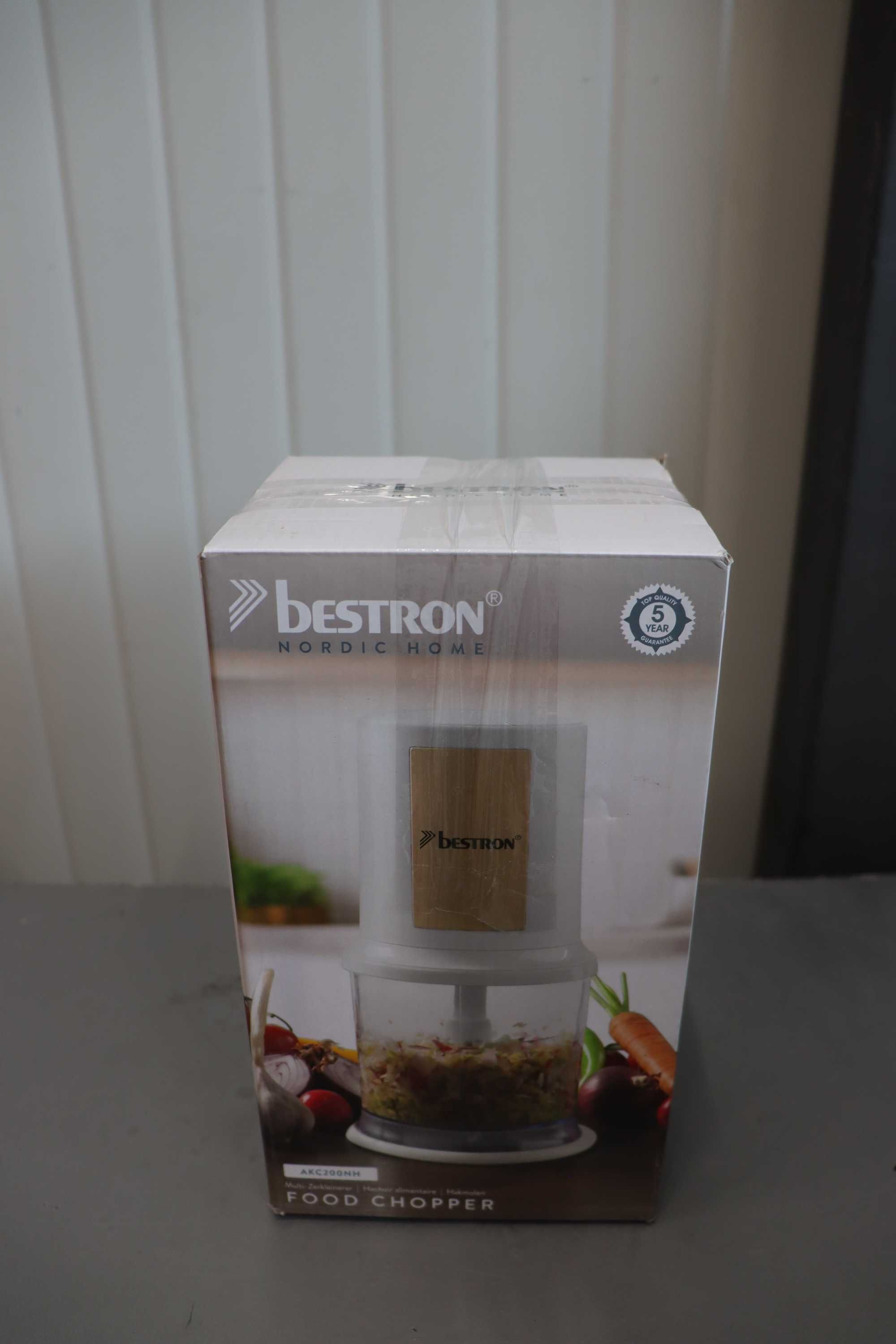 чопър/блендер BESTRON, две остриета, 500мл, импулсен бутон, 3000об/мин
