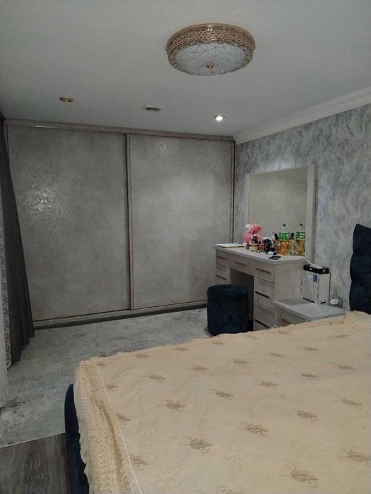 Samarqand darvoza
Arintir apteka 
4xona+padval 3-sotuv
masjid yonida