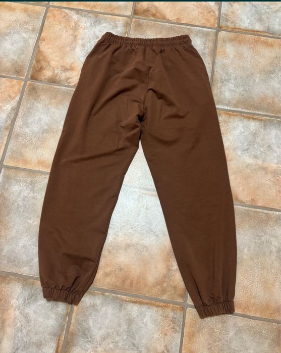 Сет/екип актуален кафяв  цвят за сезона