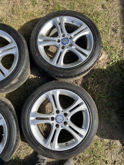 Vând jante mercedes R17