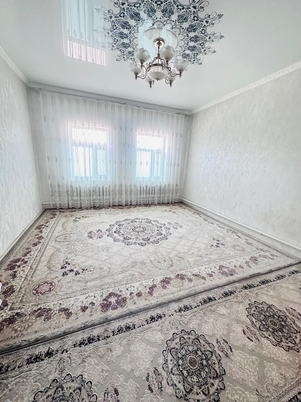 Жеке үй сатылады