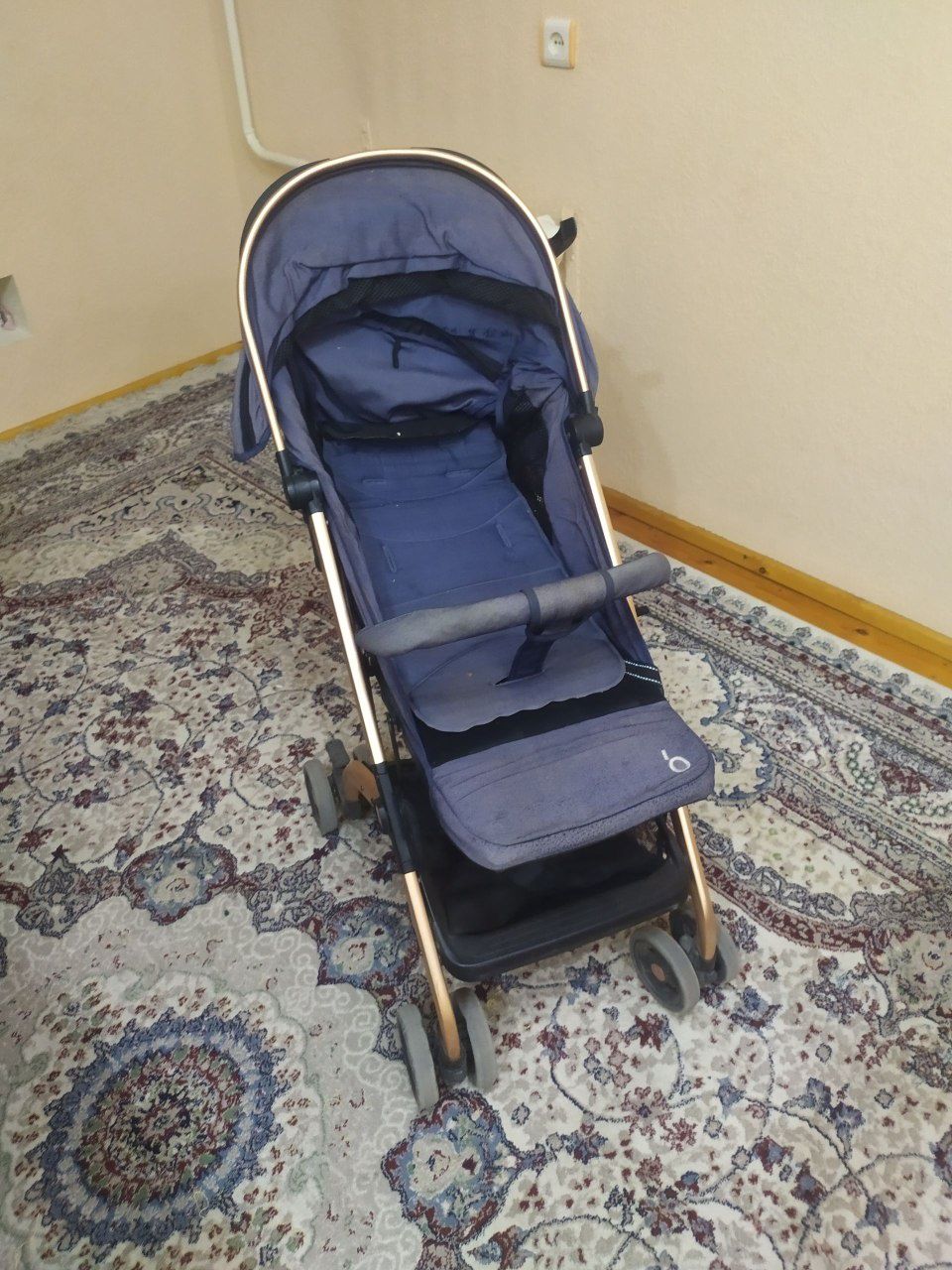 Kolyaska sotiladi xolati yaxshi xc narsa qilmagan
