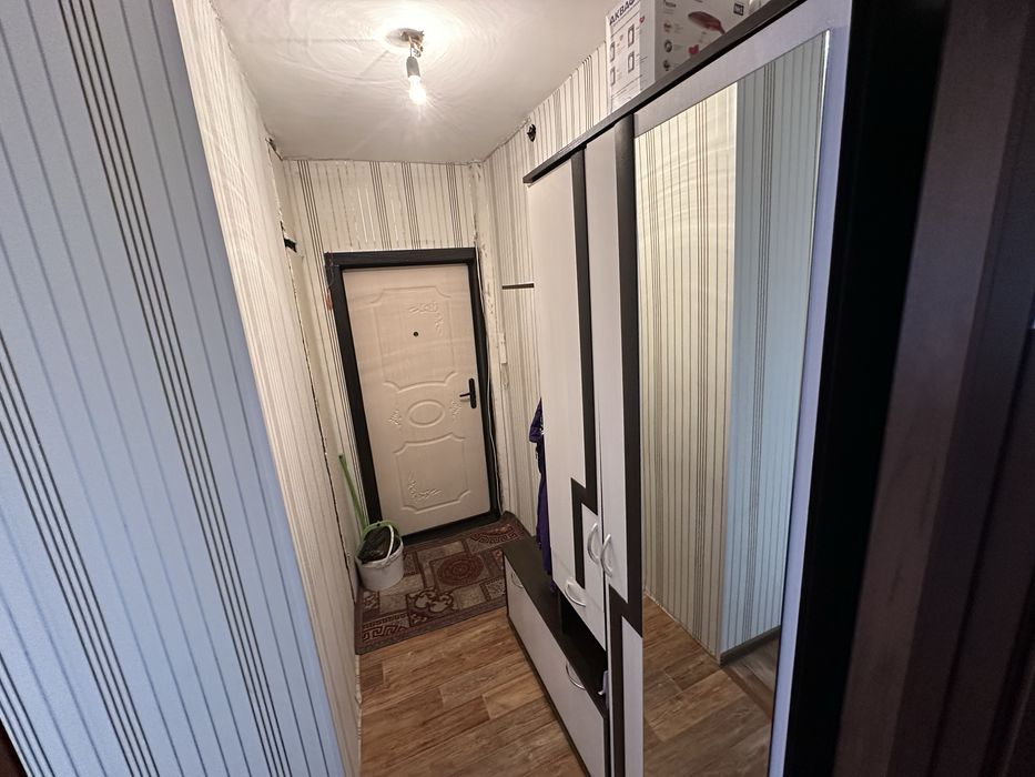 Продам 2 -х комнатную квартиру . По адресу 4-87.