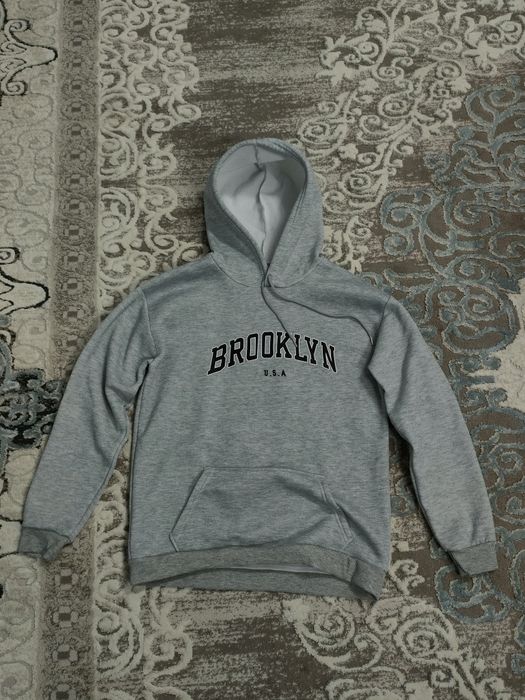 Худи с надписью BROOKLYN