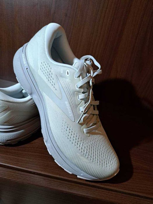 Brooks ghost 15 nr 44