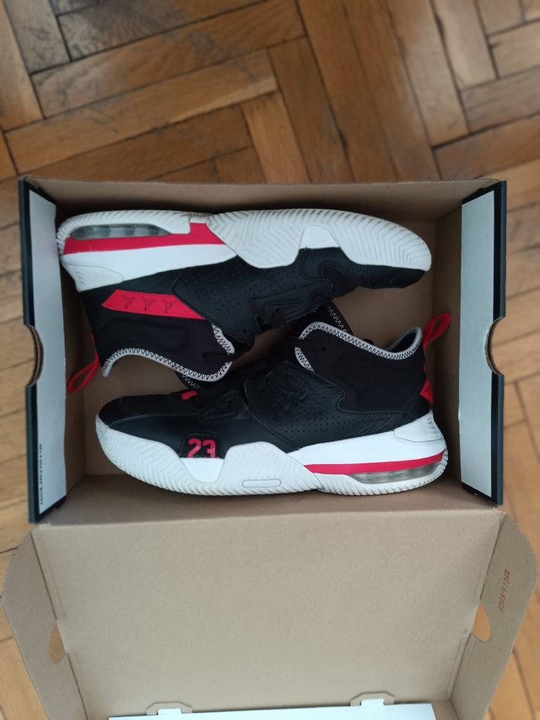 Nike Jordan STAY LOYAL 2