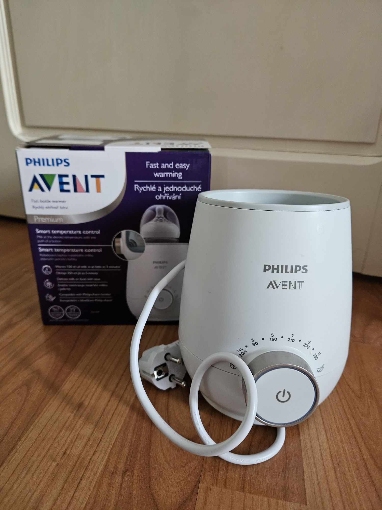 Vând încălzitor de biberoane Philips Avent SCF358/00