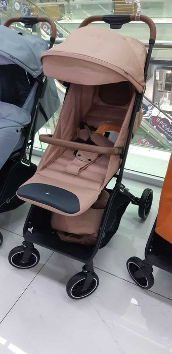 Коляска для младенцев