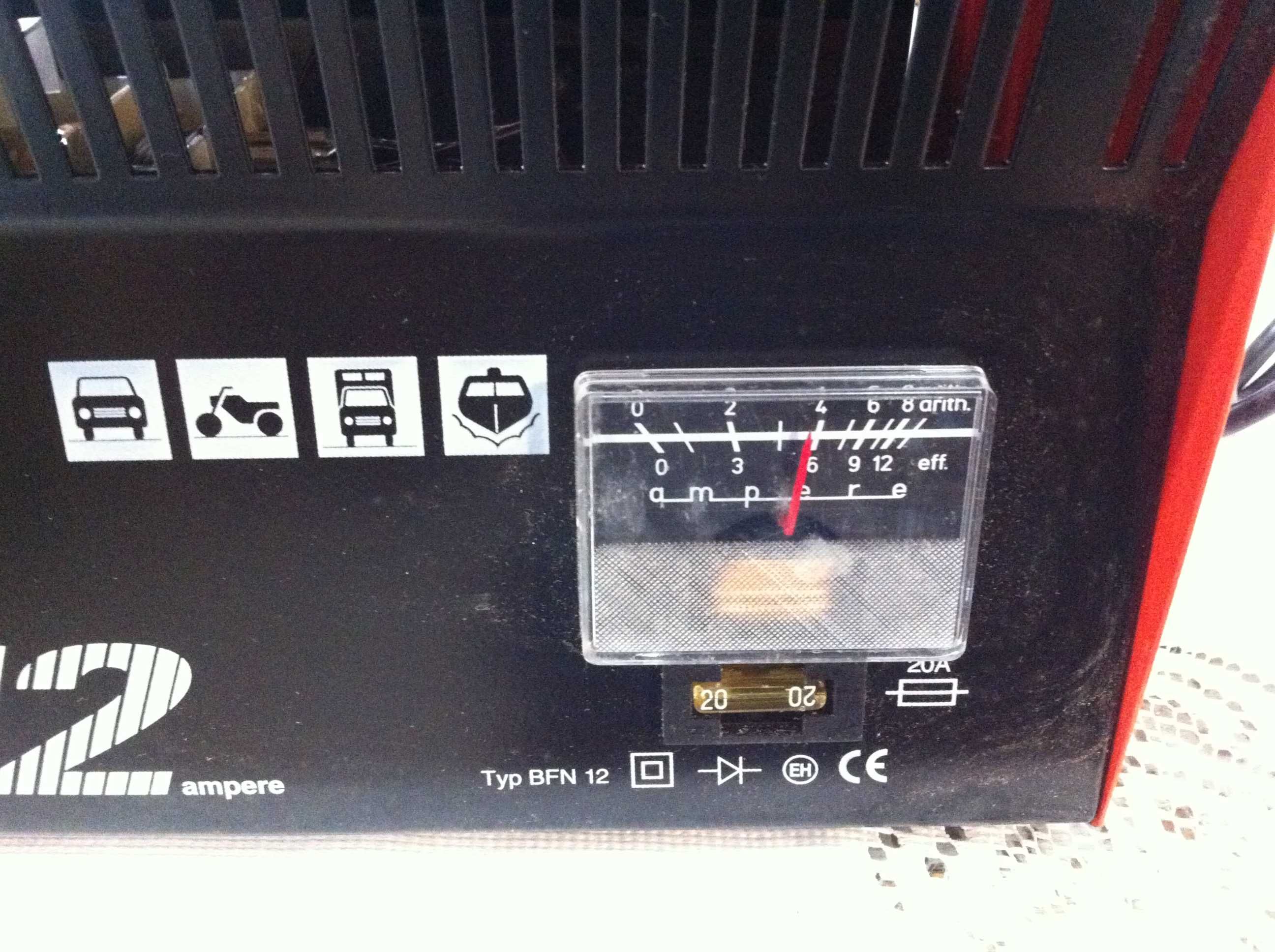 Redresor Einhell Chargemaster Pb 12V max12Amp - Germany statie anl