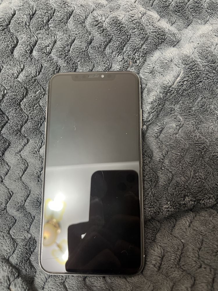 Продам айфон xs max 80 000 тыс