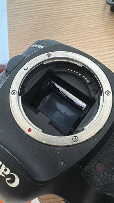 Продается фотоаппарат Canon EOS 5D Mark III