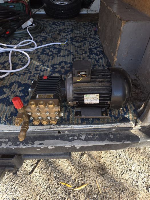 Motoare spalatorie auto, centrifuga covoare, perie rotativa