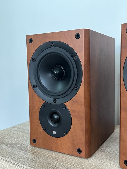 Boxe de raft Kef Cresta 10