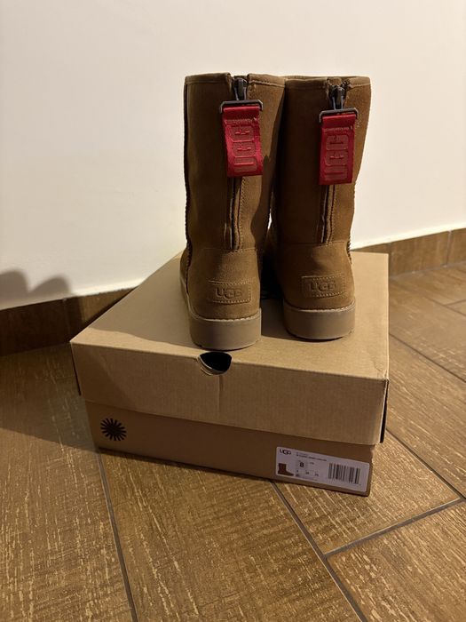 UGG, Ghete de piele intoarsa