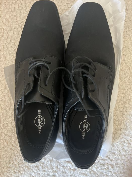 Нови мъжки обувки