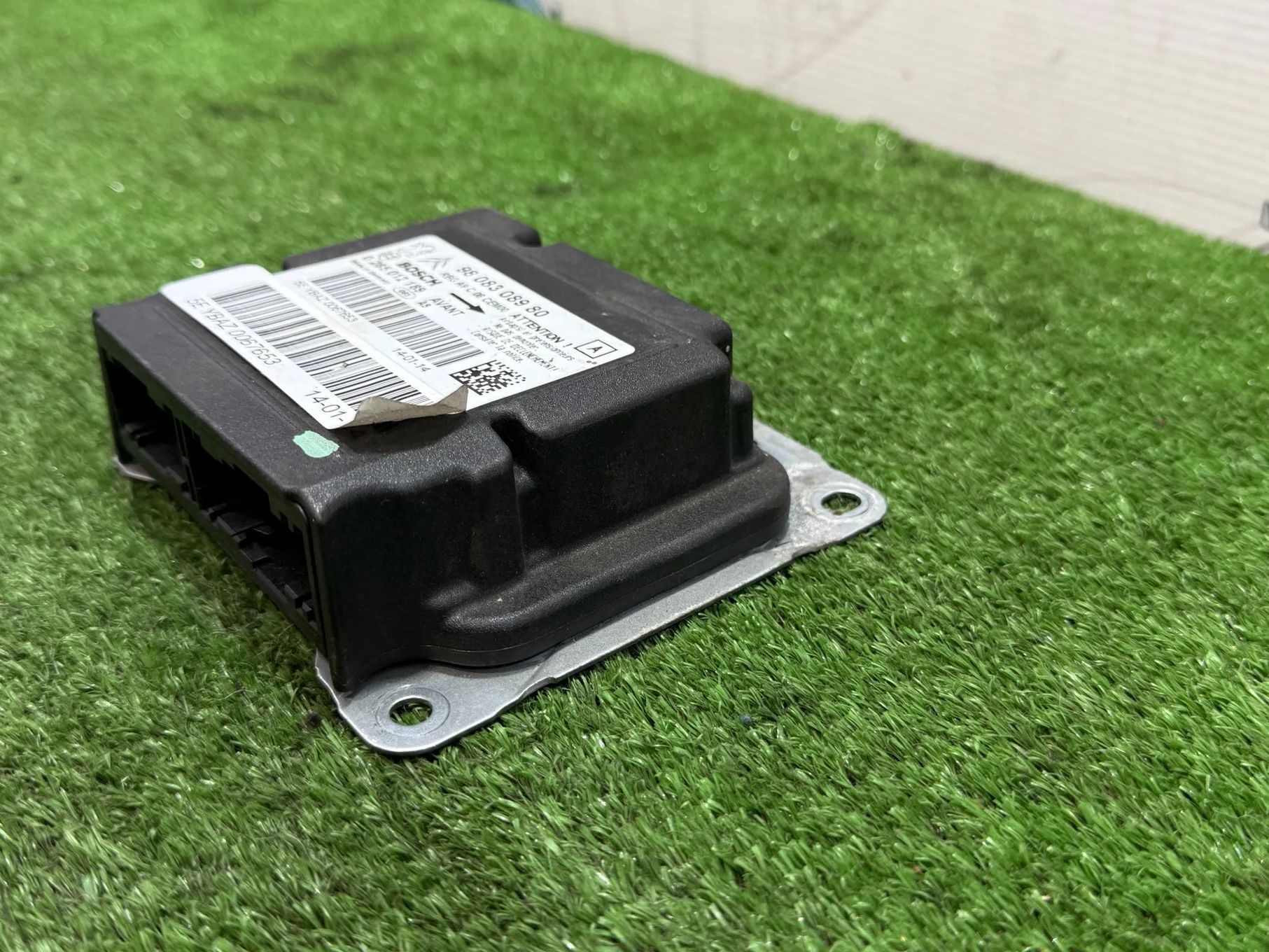 AIRBAG CALCULATOR PEUGEOT 208 1.0 BENZINA 2014 COD OEM 9808308980 2012-2018