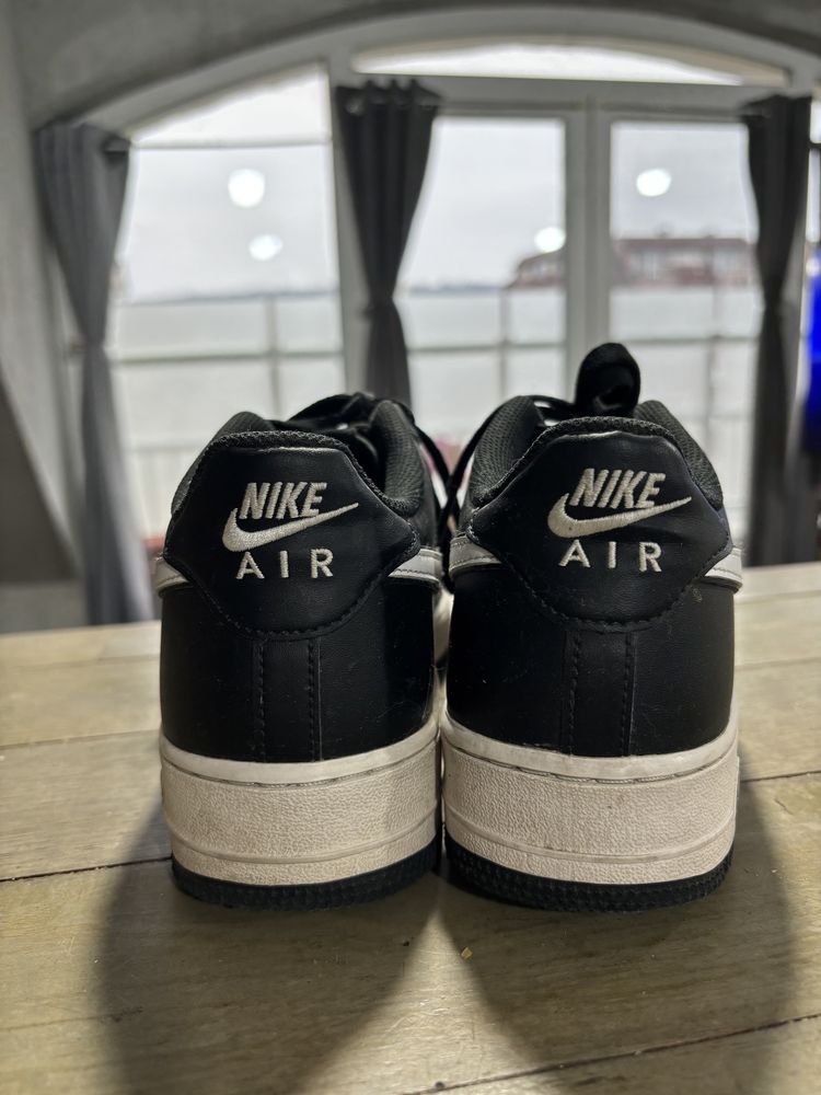 Nike Air Jordan 1 zoom и Nike air force 1