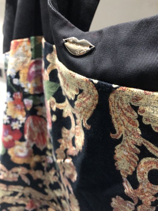 Рокля Lucy Fashion с флорални мотиви /S/