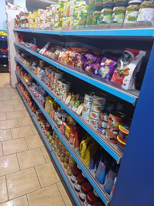 Raft metalic gri tip: gondola (de mijloc) si tip de perete