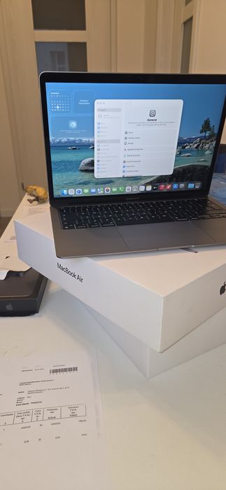 Laptop MacBook aer 13-inch