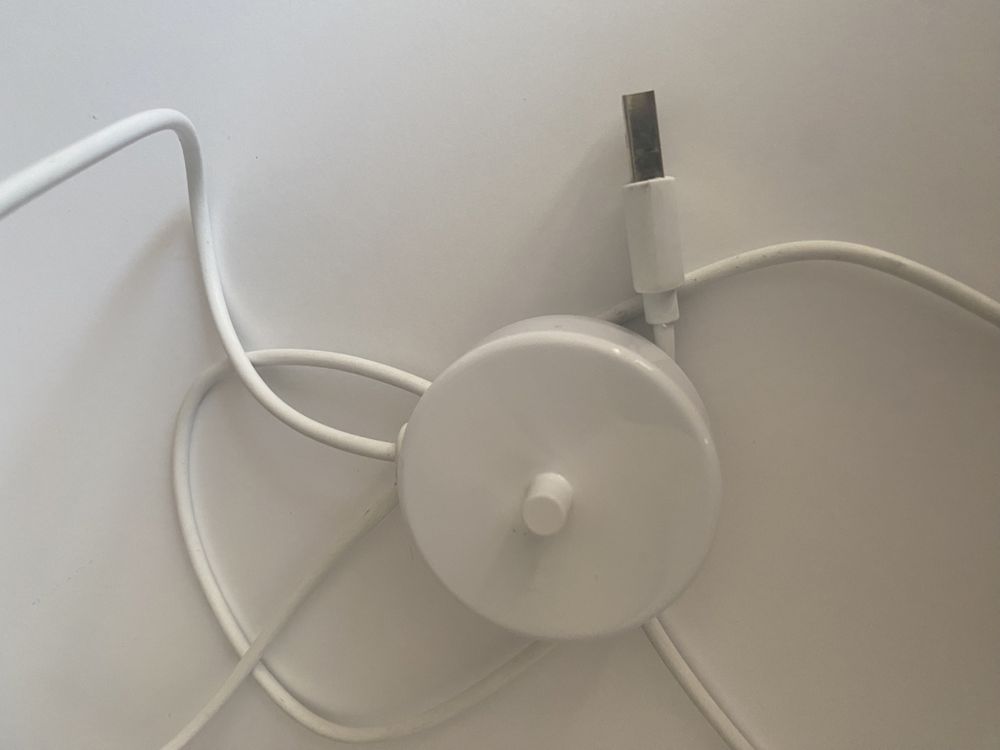 Оригинално Зарядно за четка за зъби Philips