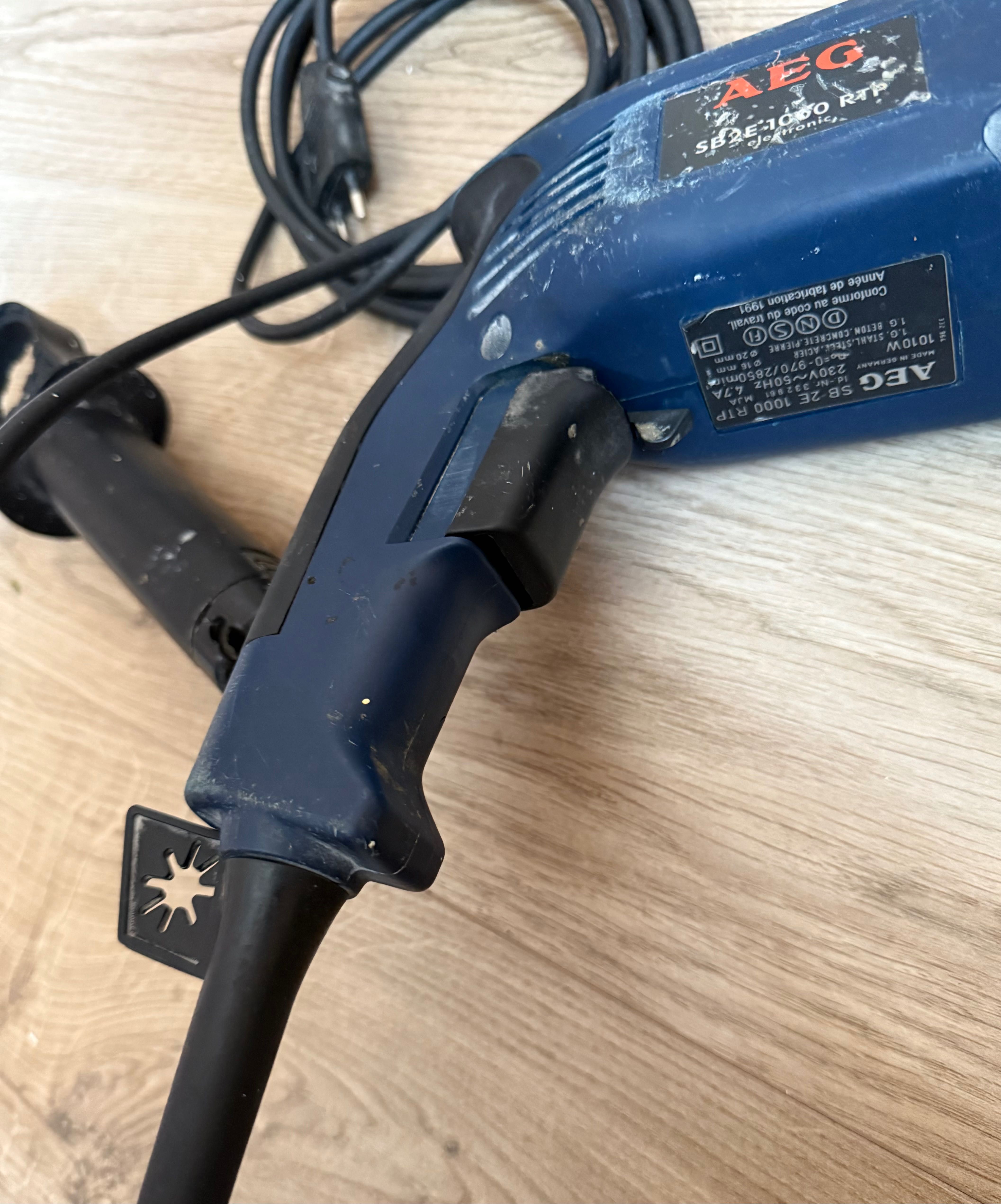 Двускоростна ударна бормашина AEG SB2E 1000 RTP 1010W Оригинална