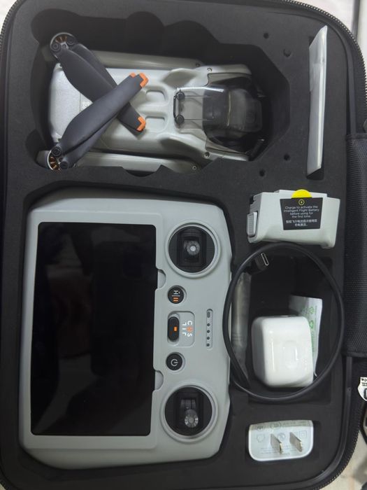 Дрон DJI mini 3 pro белый + DJI RC