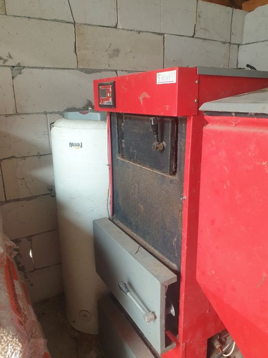 VAND CENTRALA 35 kvati folosita doar un an are tot ce trebuie la ea