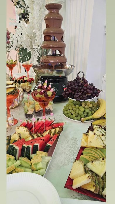 Bar mobil / fantana de ciocolata