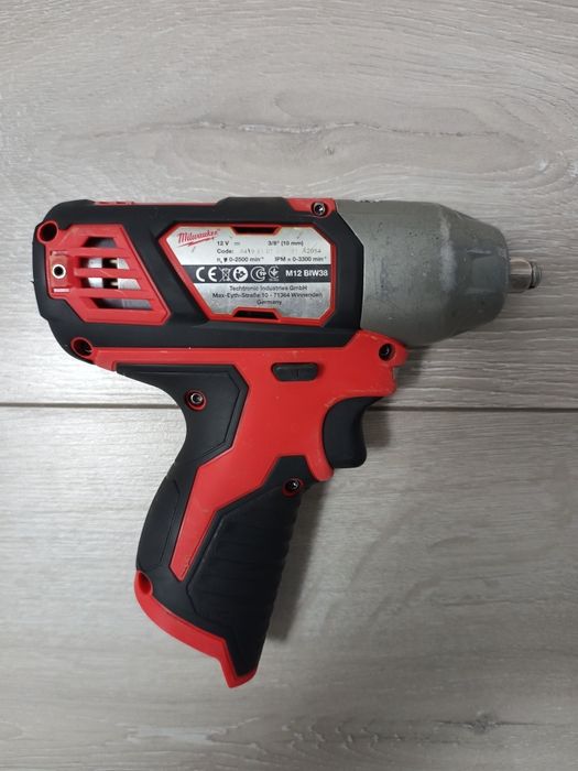 Milwaukee M12 BIW38 pistol cu impact