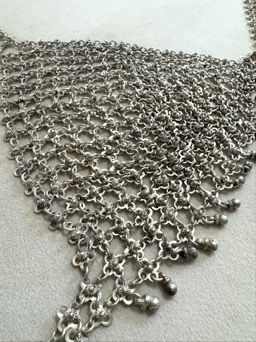 Посребрено бюстие Армения